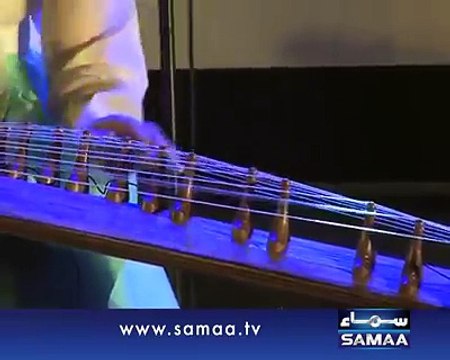 Korean sings Pakistani National Song Yeh Watan Tumhara Hai