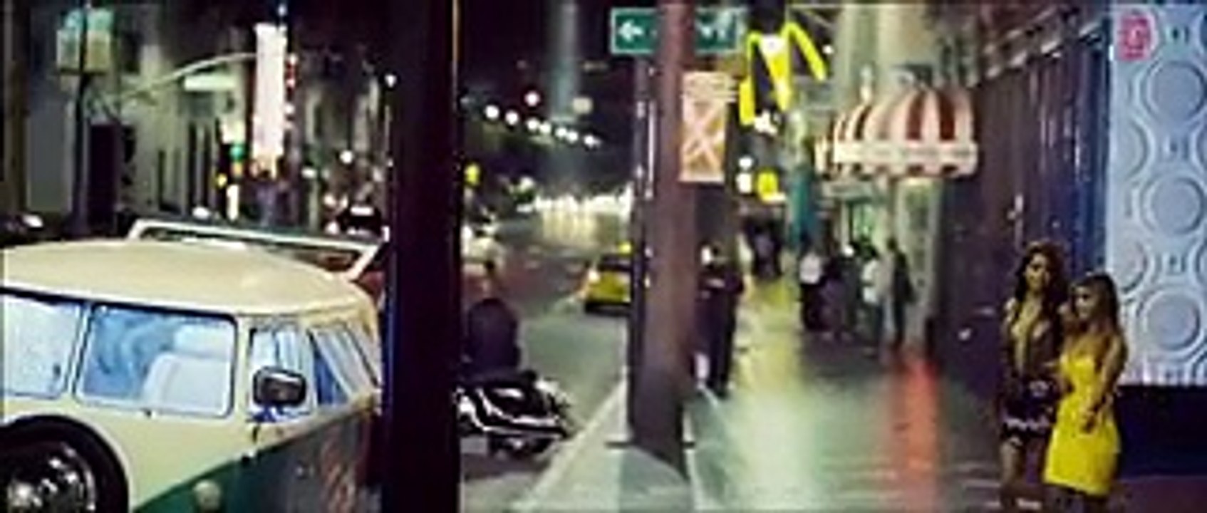 Blue-Eyes-Full-Video-Song