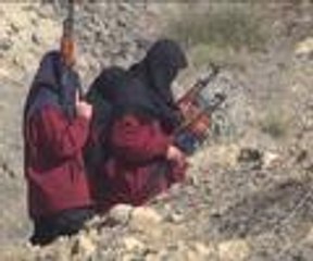 Pakistan'da kadın polislere komando eğitimi