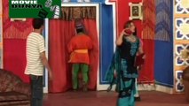 NEW PAKISTANI PUNJABI STAGE DRAMA 2014 HD  Kudiyan Pharako Munday Tambako