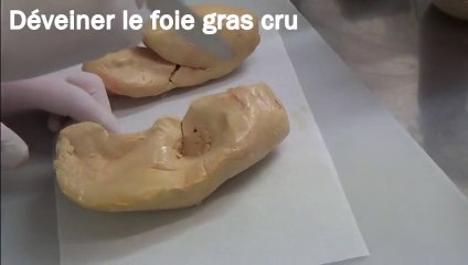 Скачать видео: Recette de la terrine de foie gras au vin chaud avec Cuisine Aptitude