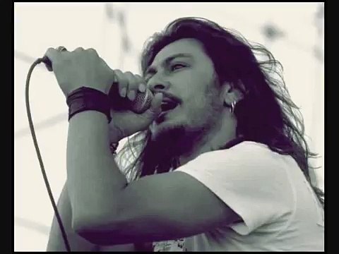 Barış Akarsu Yalan Dünya