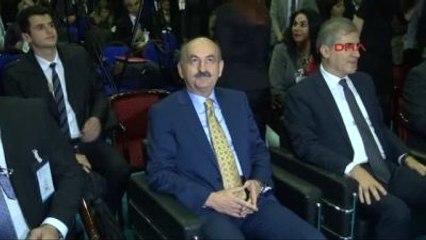 2 Bakan Müezzinoğlu: İşi Provoke Etmek İsteyen Arkadaşlarımız Var"