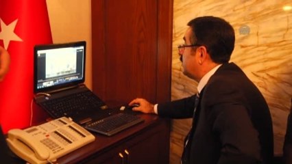Vali Doğan "Yılın Fotoğrafı" Oylamasına Katıldı