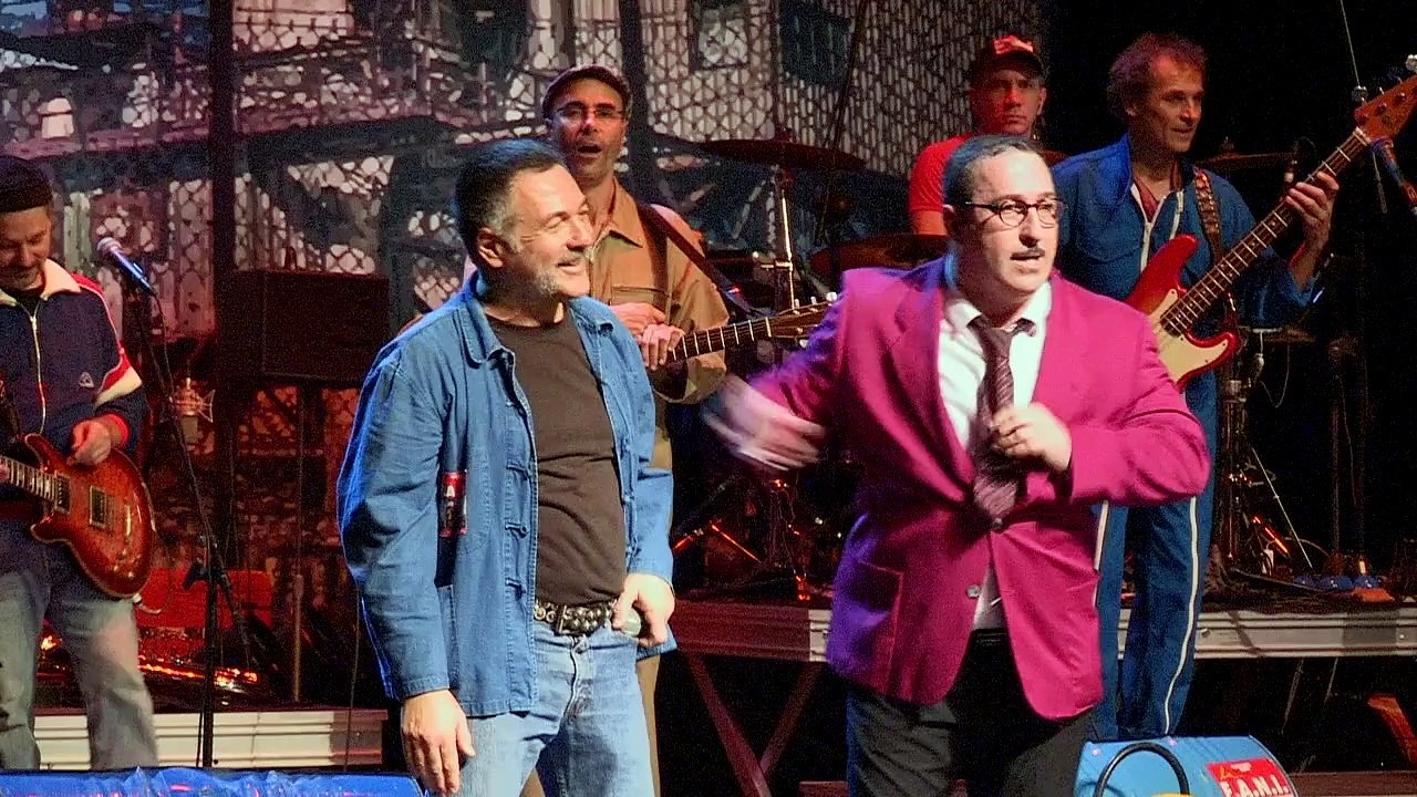 QUARTIERS NORD - Rendez-vous sur les quais - Live au Toursky (Clip officiel)