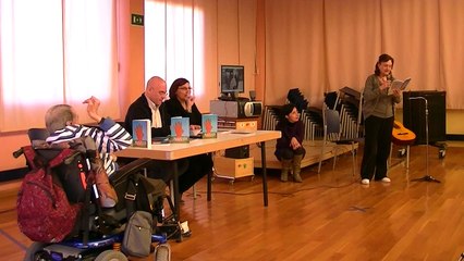 Presentacion de REsCATADAS CREACIONES en el CAMF II Parte