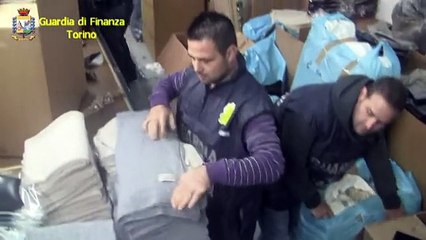 Torino - Falso cashmere, sequestro di migliaia di capi (10.12.14)