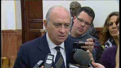 Fernández Díaz: Los clubes deben expulsar a los "radicales y extremistas"