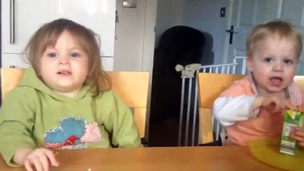 Twins Lucy and Joseph 23 mnt singing Xmas song.