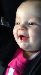 funny-baby-lauging
