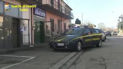 Torino - falso cashmere, sequestro di migliaia di capi e denunce
