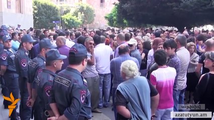 Ես իշխանամետ եմ․ Ոսկու շուկայի տնօրեն