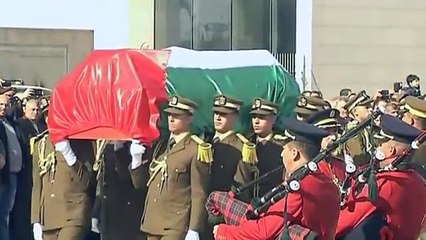 Large crowds turn out for Palestinian statesman's funeral
