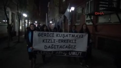 Eskişehir Liselilerden Eğitim Bir-Sen'e Yumurtalı Protesto