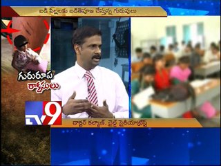 Teacher breaks student's hand for misbehaviour.