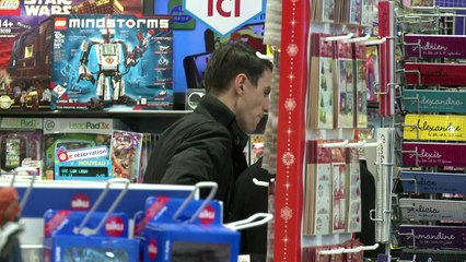 Believing in Father Christmas good for children's imaginations