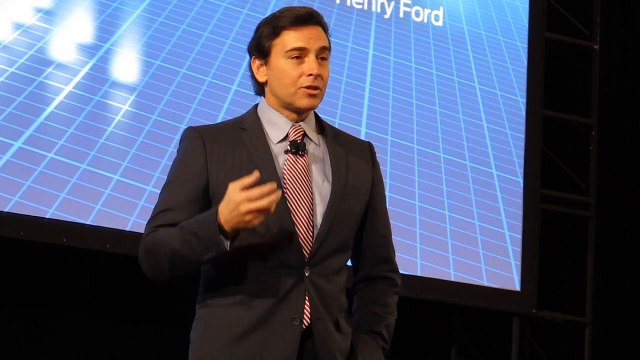 CEO Mark Fields on How Ford Embraces Innovationr NewCarNews.TV Bob Giles