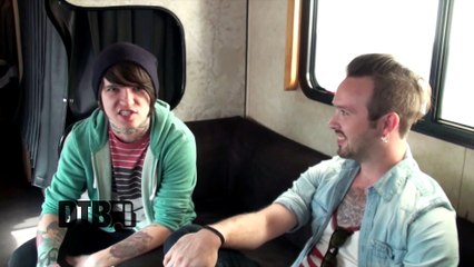 Framing Hanley - TOUR PRANKS Ep. 17