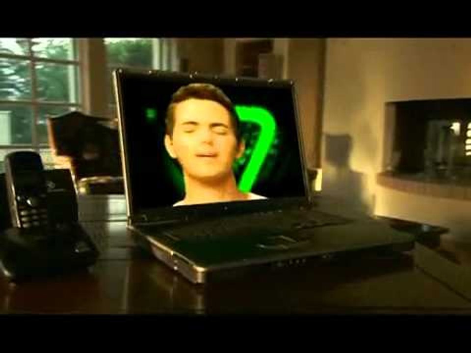 Μιχάλης Χατζηγιάννης - Όνειρο ζω | Mixalis Xatzigiannis - Oneiro zo - Official Video Clip