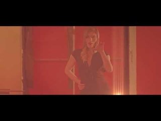 Χριστίνα Καρόλου - Δες το αλλιώς | Christine Carole - Des to alliws - Official Video Clip