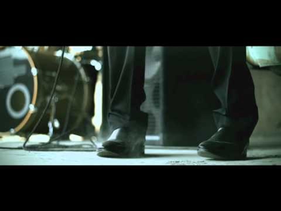 Μέλισσες  - Σαν Σκιά | ΜΕΛΙSSES - Σαν Σκιά - Official Music Video