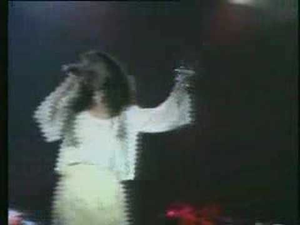 Ελευθερία Αρβανιτάκη - Δυνατά | Eleftheria Arvanitaki - Dynata - Official Video Clip