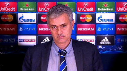 Mourinho: Rodzina zmusiła mnie do pływania z rekinami
