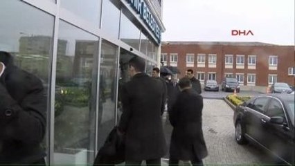 Başbakan Davutoğlu Cuma Namazını Başakşehir'deki Tunahan Camii'nde Kıldı-1