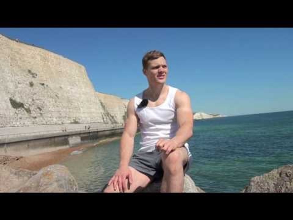 INSPIRATIONAL YOUNG FITNESS MODEL HARRY, 21