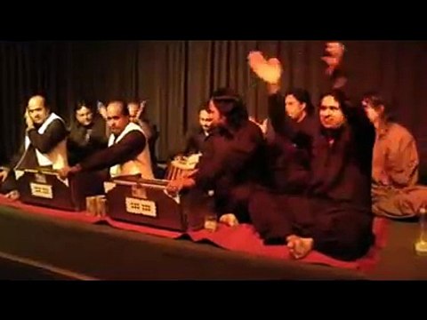 Lal Meri Pat Rakhiyo Bhala Jhoole Lalan - Kalam Hazrat Lal Shahbaz Qalandar (R.A) - Sher Ali Mehr Ali Qawwal