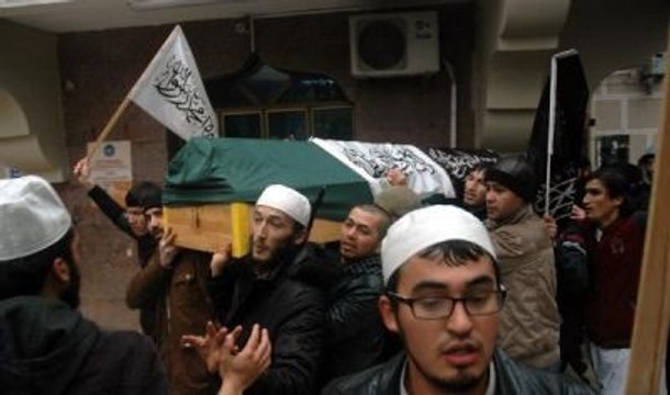 Özbek Hoca Gözyaşları Arasında Son Yolculuğuna Uğurlandı