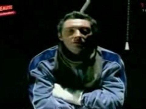 Fatal bazooka - fou ta cagoul clip