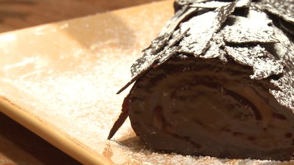 How to Bake a Yule Log - Traditional French Recipe