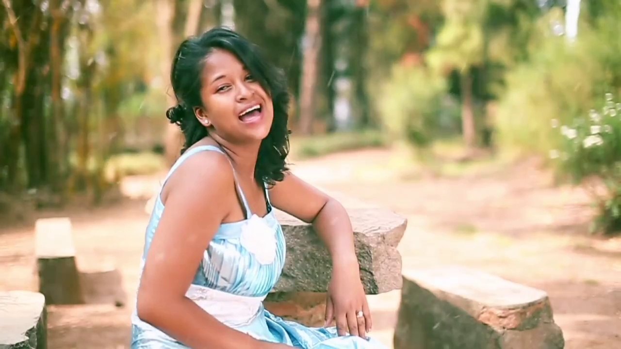 FEON'IFIALOFANA  -  Noely hafakely  (gasy - malagasy)