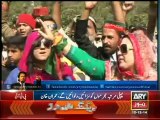 Beautiful faces adorn PTI's sit-in in Karachi