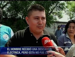Hombre intentó suicidarse desde poste de electricidad en Guayaquil