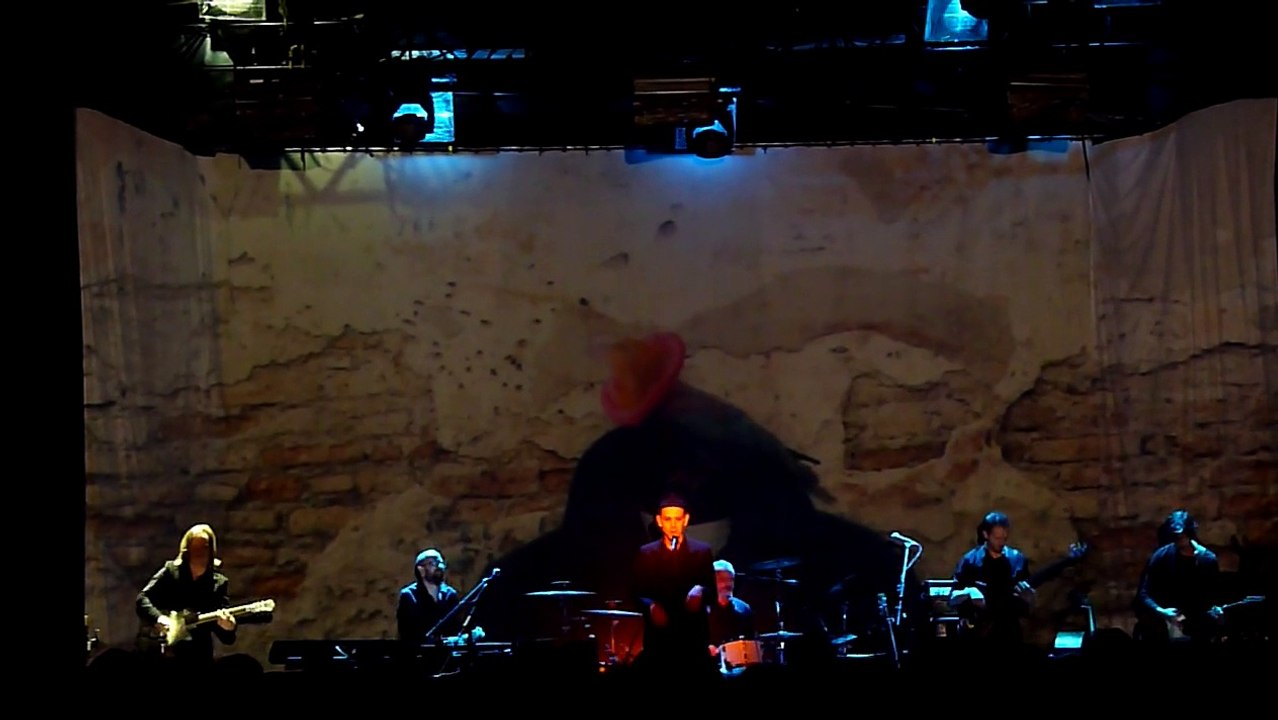 TÊTES RAIDES - ALICE au BATACLAN + LE CLIP