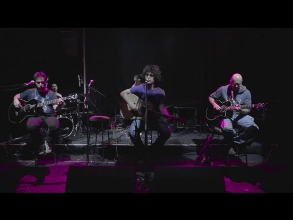 Pinhani - Bir Varmışım Bir Yokmuşum (Official Video)