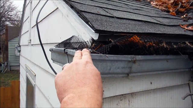 Boise Home Inspector Discovers Leaking Gutters