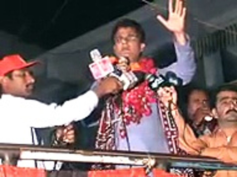 46Day LongMarch, Ayaz Latif Palijo speech Bhit Shah  30 oct 2009 p-1/2