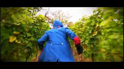 ASSASSINS CREED UNITY in Real Life (Public Pranks)