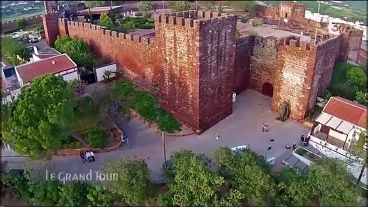 Mertola : Influences berbère et musulmane.