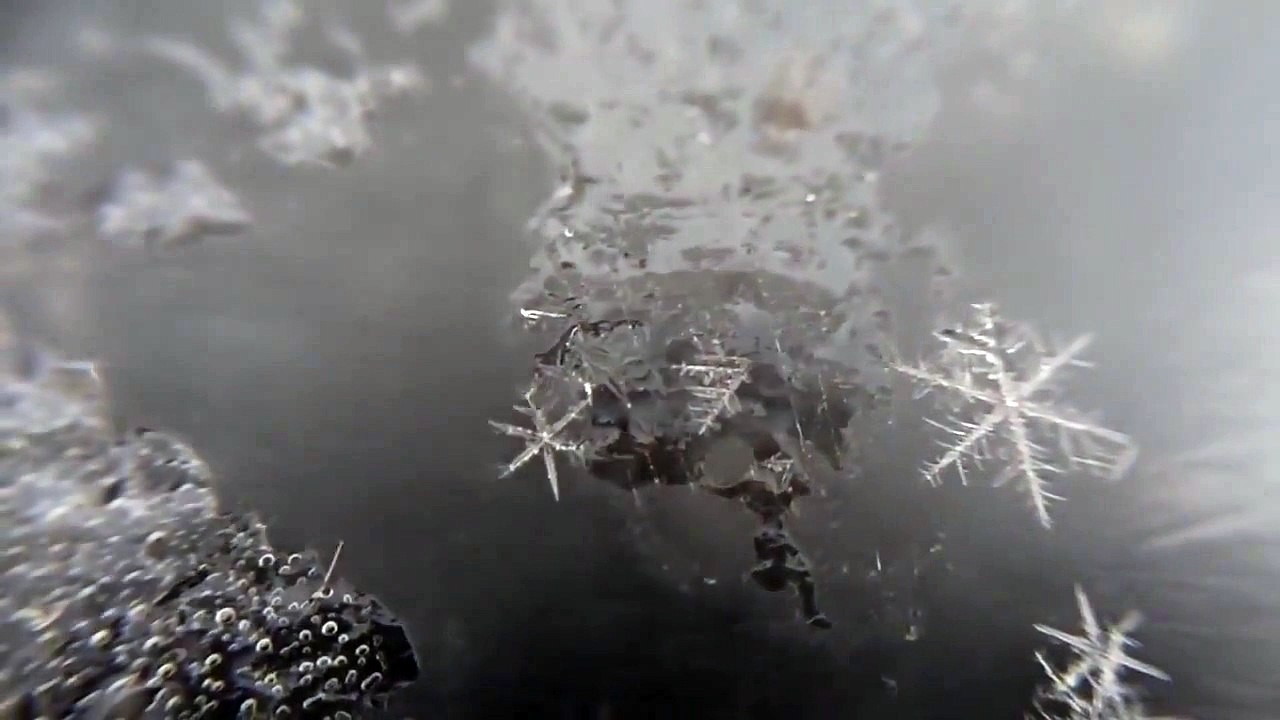 Formation of a Snowflake in the sky : amazing!