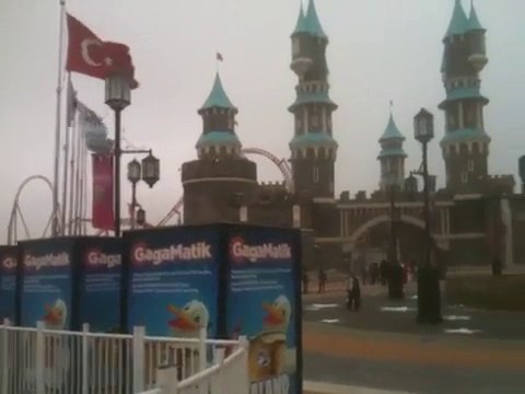 Complexe commercial Vialand, dans les faubourgs d'Istanbul