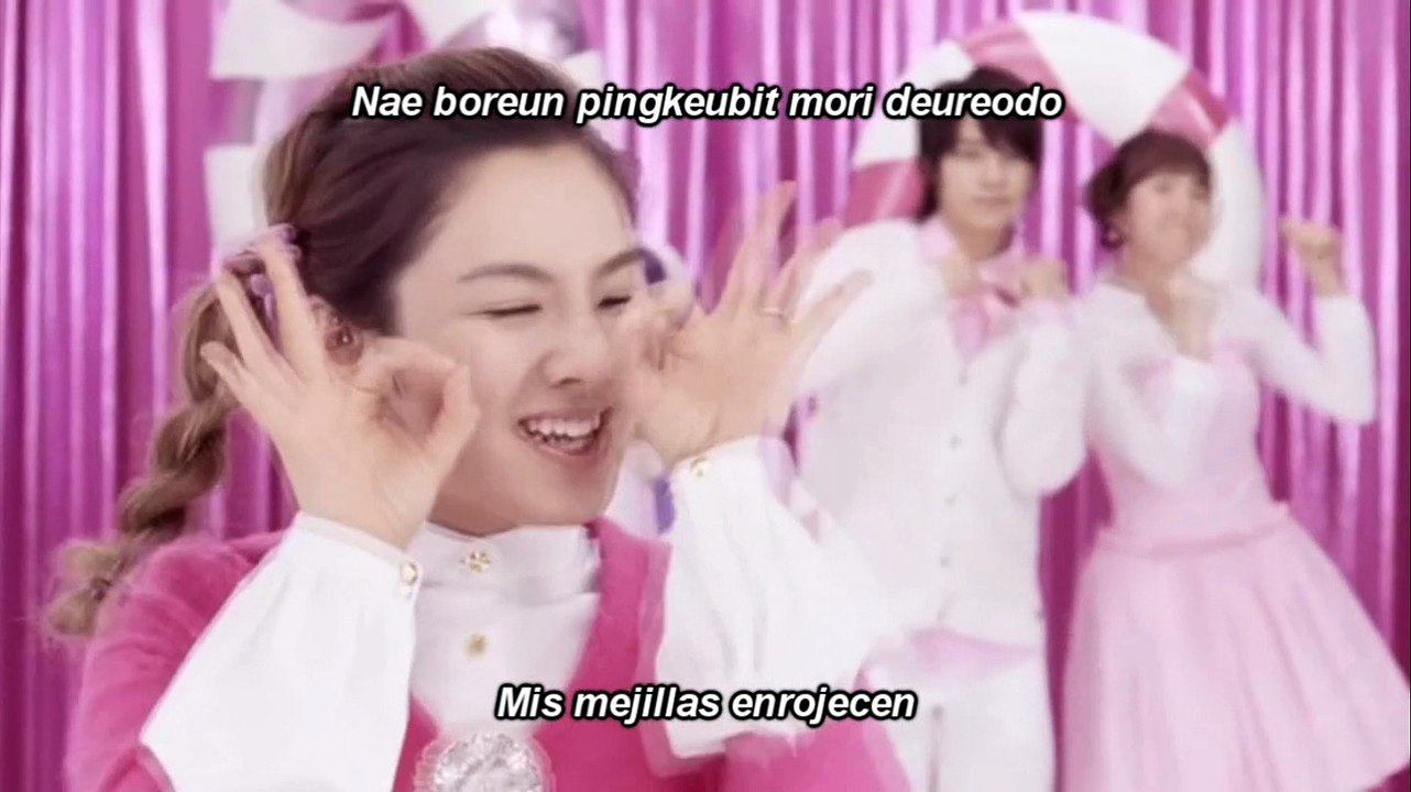 Girls' Generation (SNSD) - Kissing You MV [Sub Español + Rom]