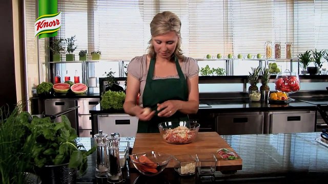 Przepis - Pulpeciki z marchewką i migdałami w ostrym sosie