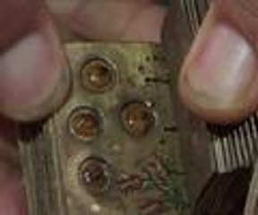 Allah'ın 99 ismini 3 santimetreye sığdırdı