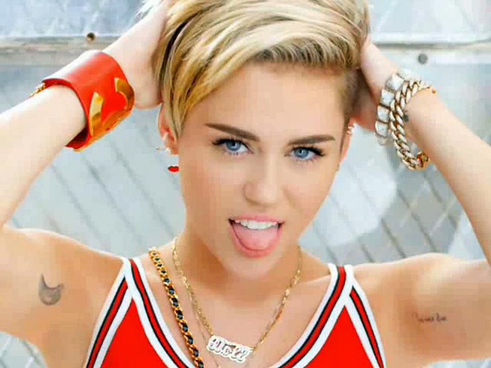 Miley Cyrus - The Climb Karaoke