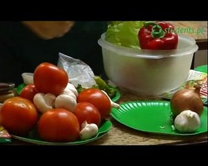 Akademik od kuchni, odcinek 1 - Sałatka z kurczakiem i sosem Napoli