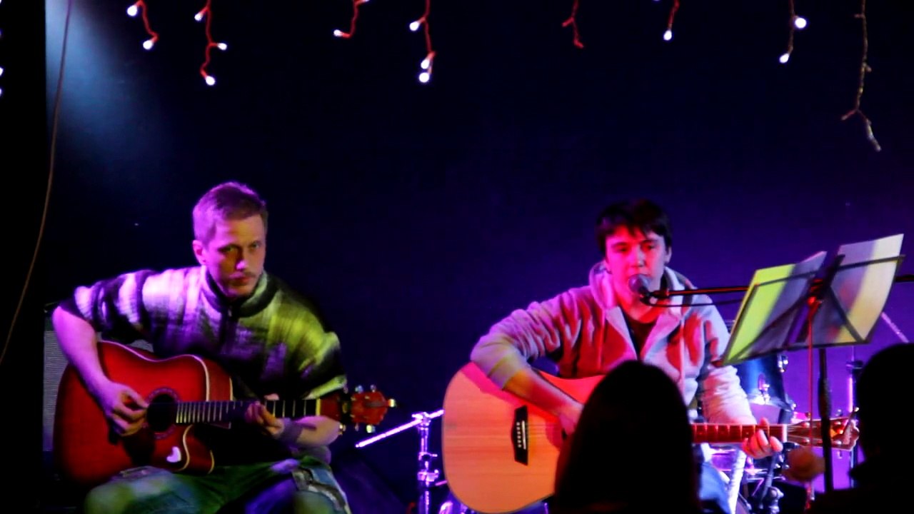 ''BEZ лишних слов'' (Арт-кафе Агата, 4.02.2014)-Призрачный город